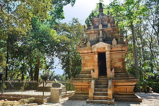 Candi Cangkuang – Warisan Budaya Hindu di Tanah Sunda